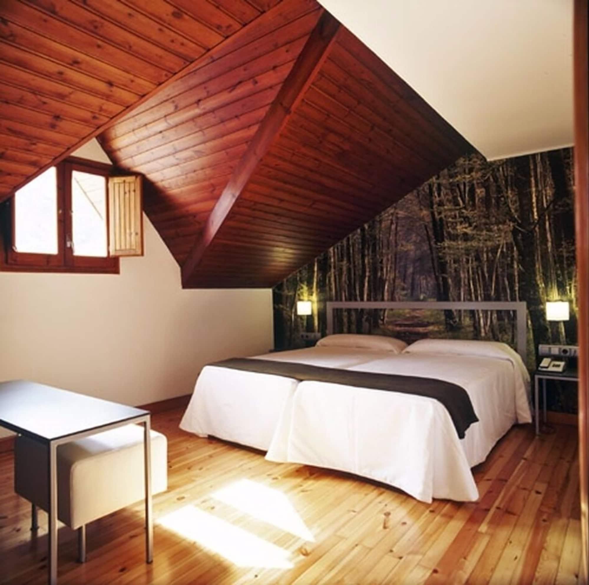 Hotel Restaurant Pessets & Spa Sort Exteriör bild