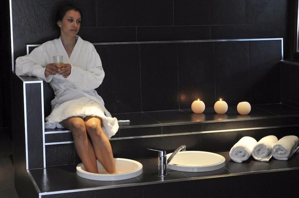 Hotel Restaurant Pessets & Spa Sort Exteriör bild