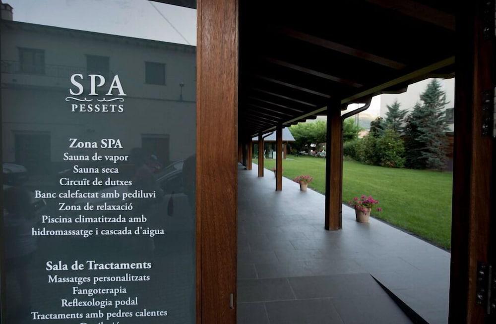 Hotel Restaurant Pessets & Spa Sort Exteriör bild