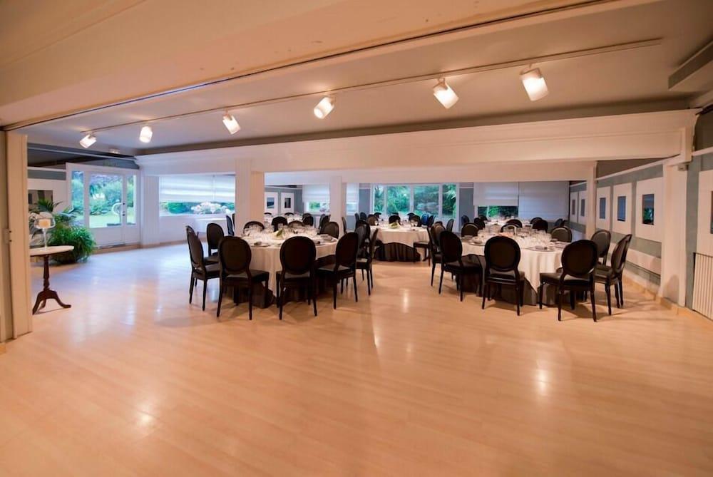 Hotel Restaurant Pessets & Spa Sort Exteriör bild