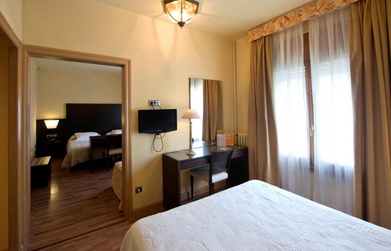 Hotel Restaurant Pessets & Spa Sort Exteriör bild