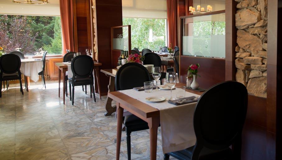 Hotel Restaurant Pessets & Spa Sort Exteriör bild
