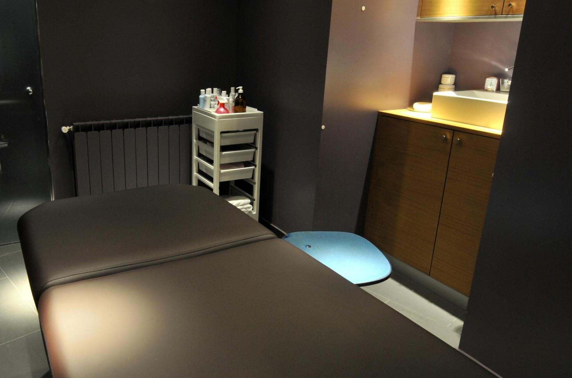 Hotel Restaurant Pessets & Spa Sort Exteriör bild