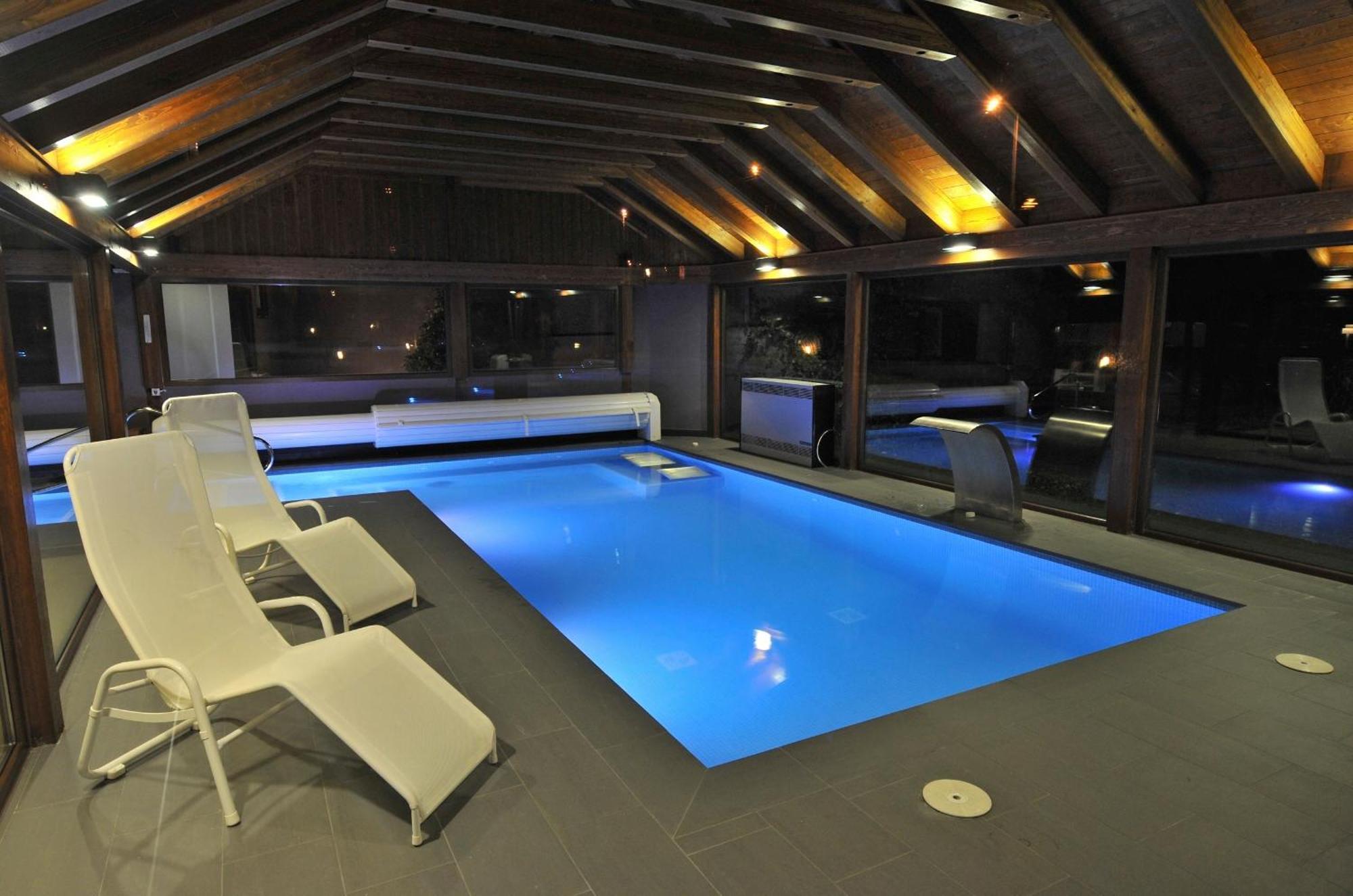 Hotel Restaurant Pessets & Spa Sort Exteriör bild