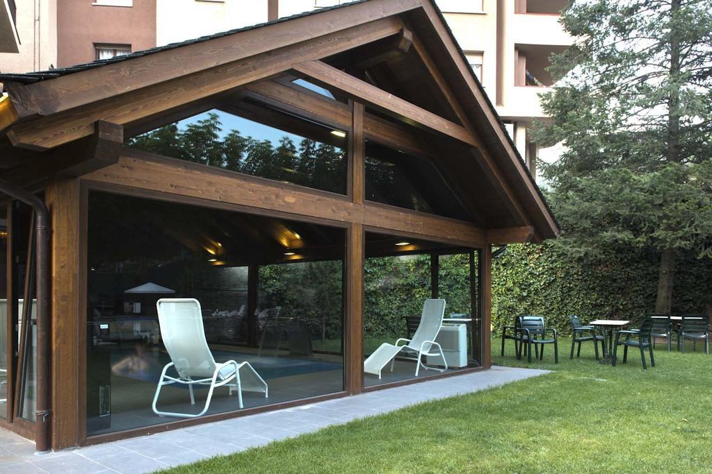 Hotel Restaurant Pessets & Spa Sort Exteriör bild