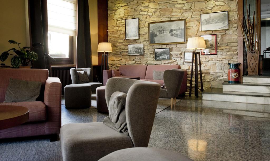 Hotel Restaurant Pessets & Spa Sort Exteriör bild